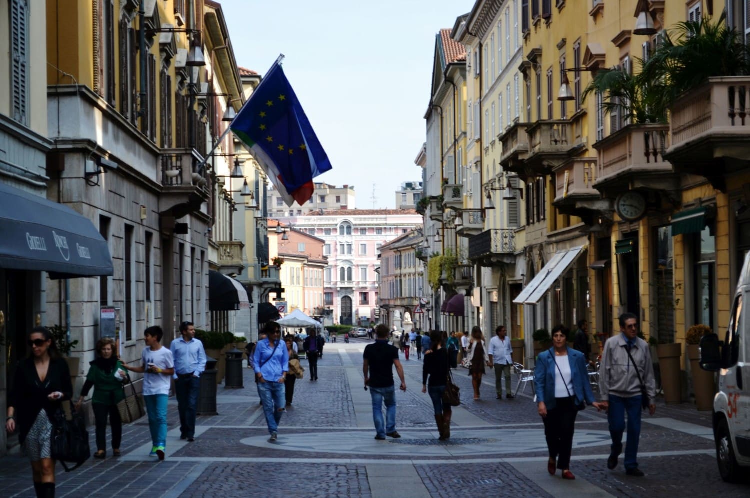 lombardia on the road