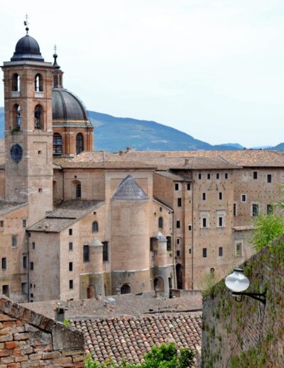 urbino dieci cose da fare