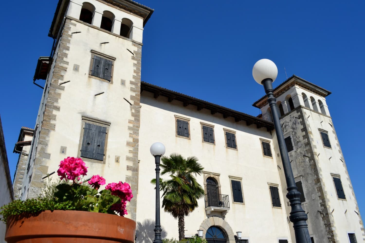 castello di dobrovo