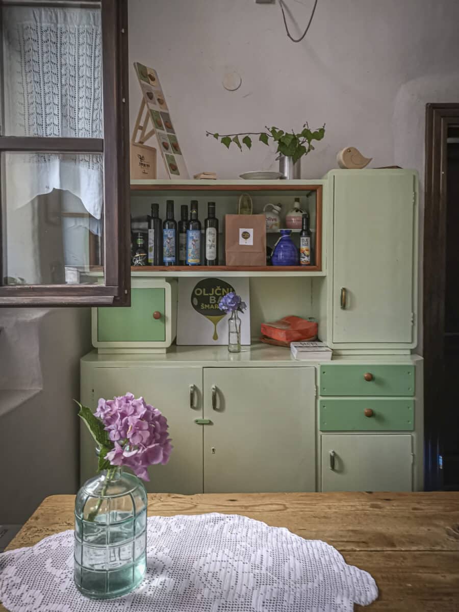 L'interno della Casa della Cultura di Šmartno