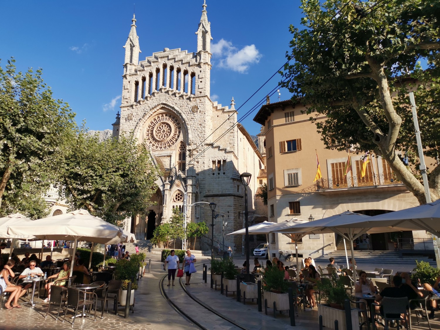 La piazza di Sóller La piazza di Sóller