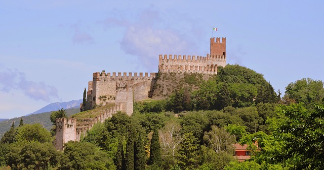 Il castello di Soave Il castello di Soave