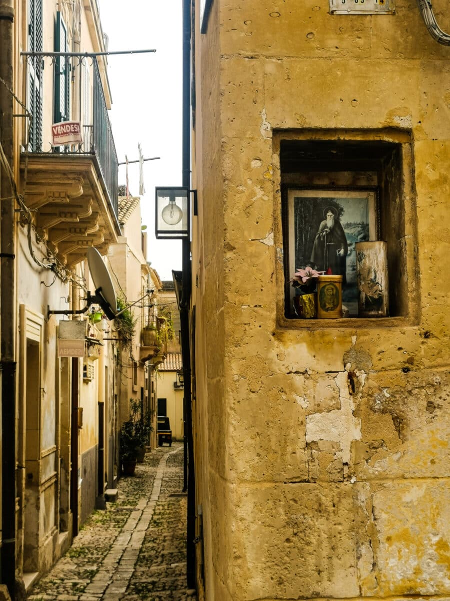 Noto Noto
