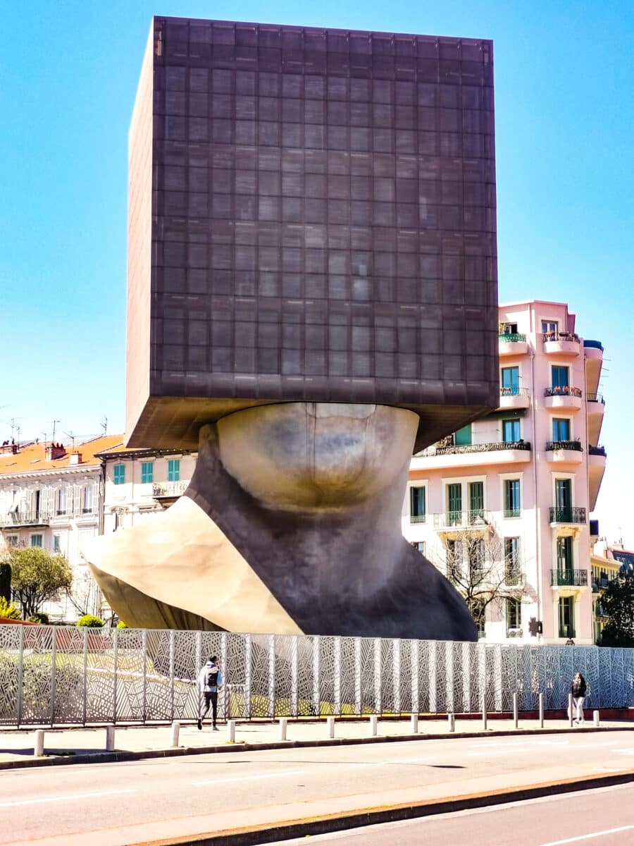 La Testa Quadrata