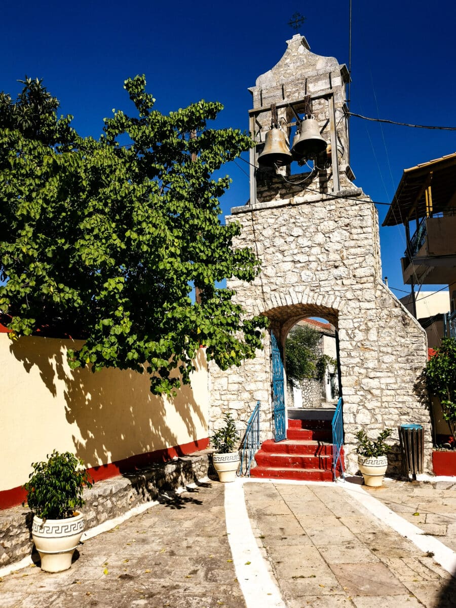 Sull'isola di Meganissi Sull'isola di Meganissi