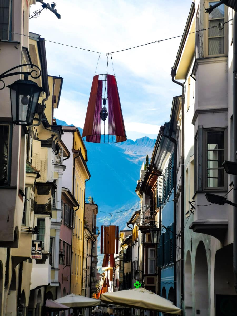 Via dei Portici Via dei Portici