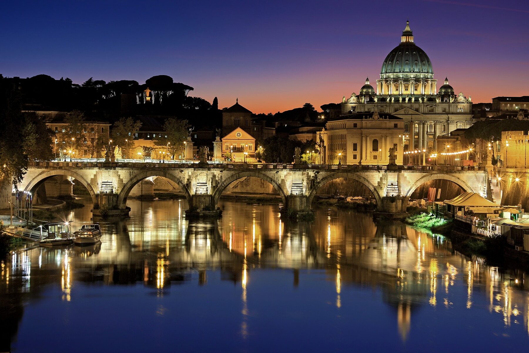 L'incanto di Roma di notte L'incanto di Roma di notte
