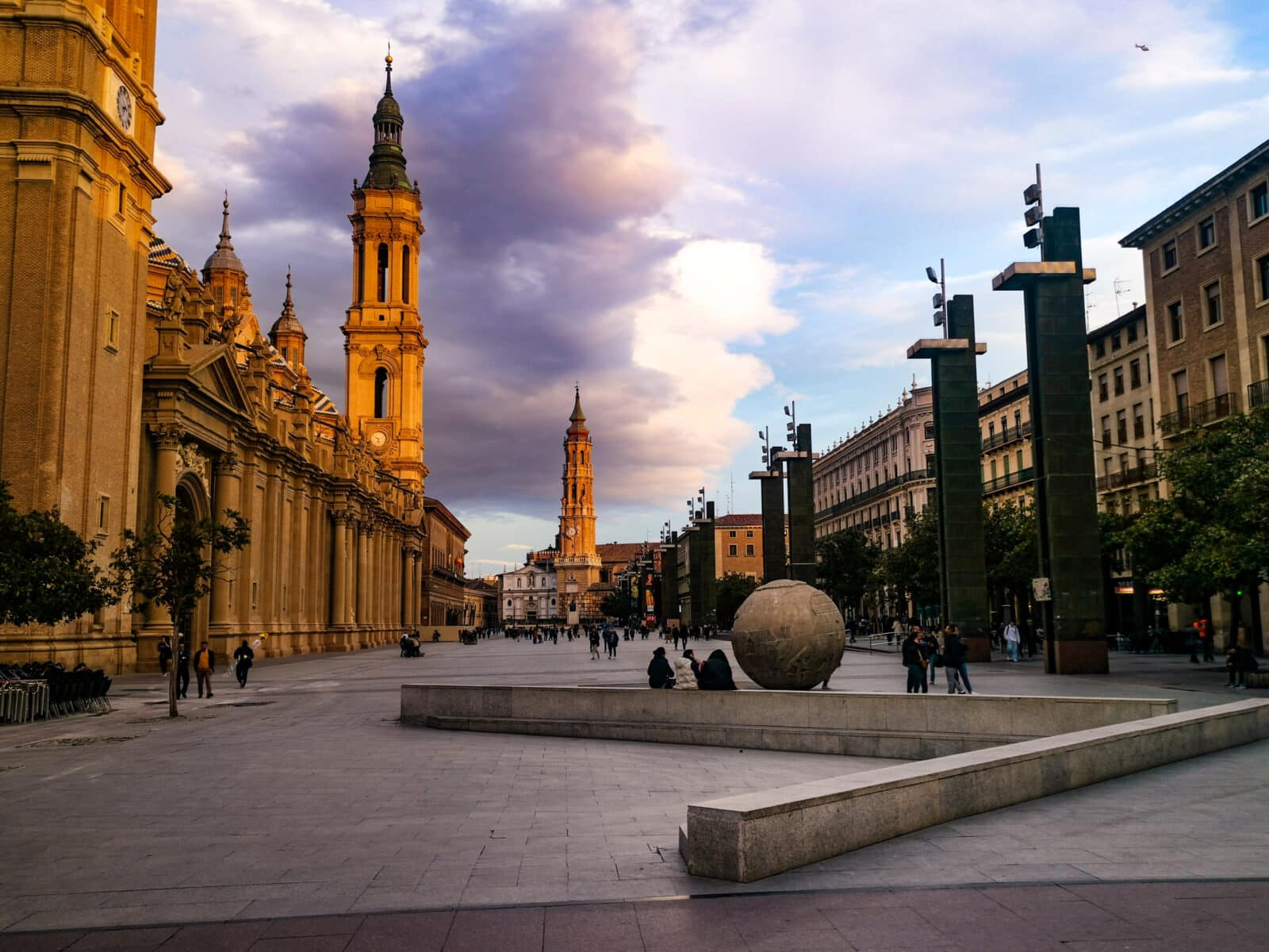 Plaza del Pilar Plaza del Pilar