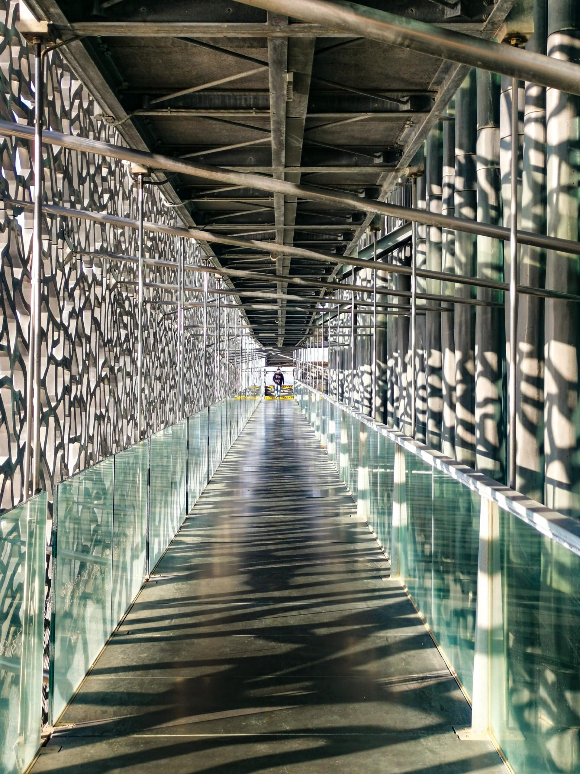 Nelle gallerie esterne del Mucem Nelle gallerie esterne del Mucem