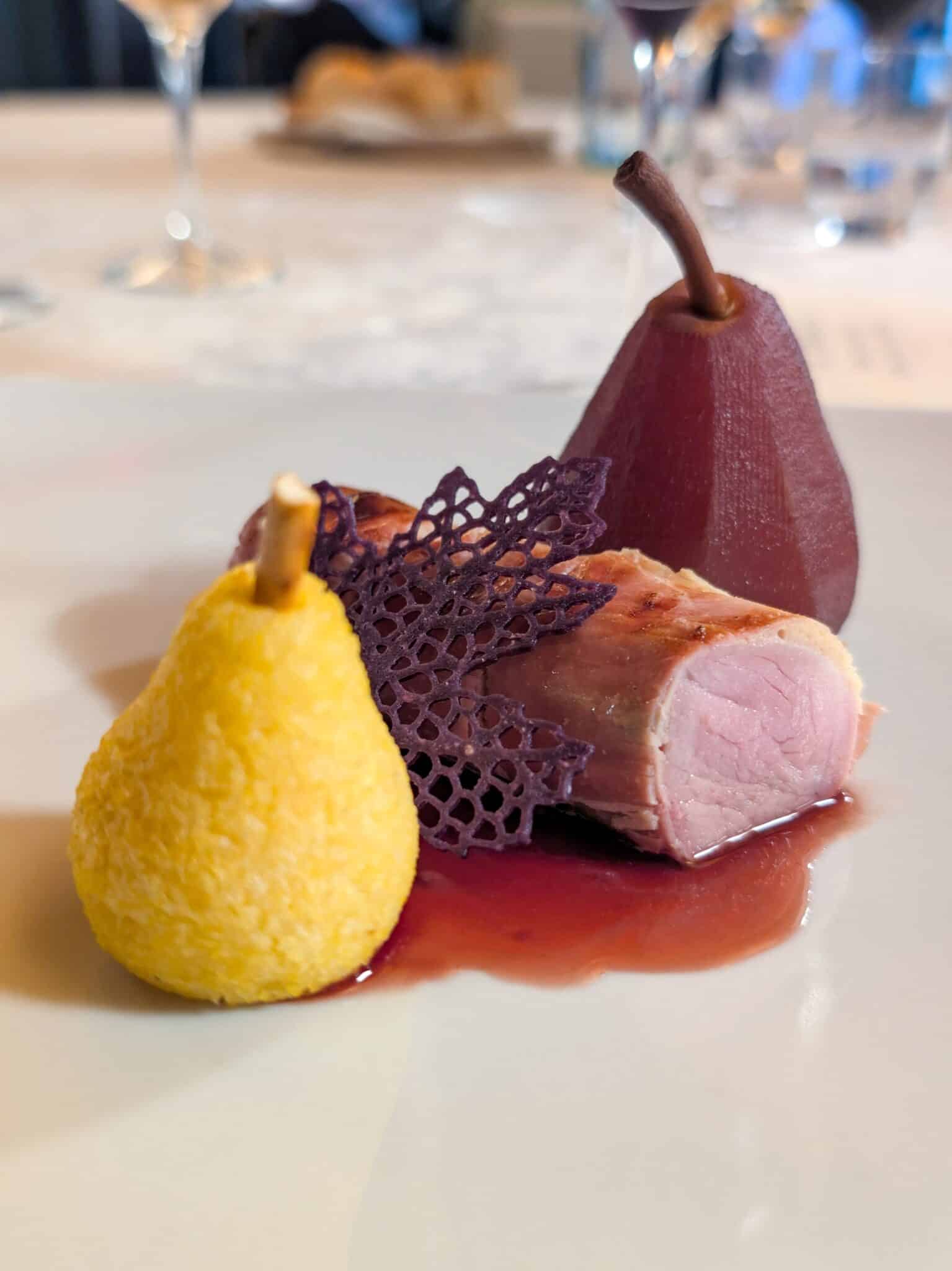 Filetto di maiale con pere allo Schioppettino Filetto di maiale con pere allo Schioppettino