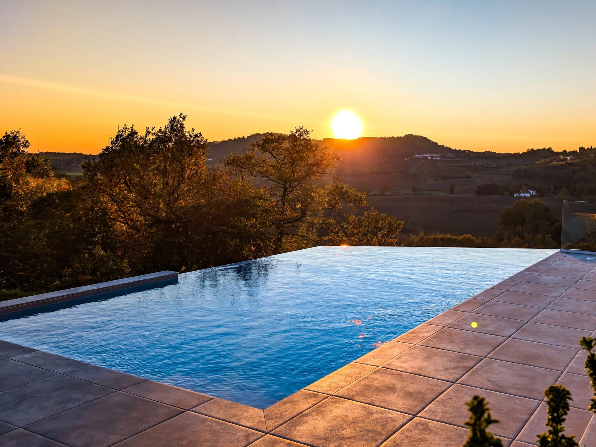 Il tramonto dalla piscina di Galliussi Il tramonto dalla piscina di Galliussi