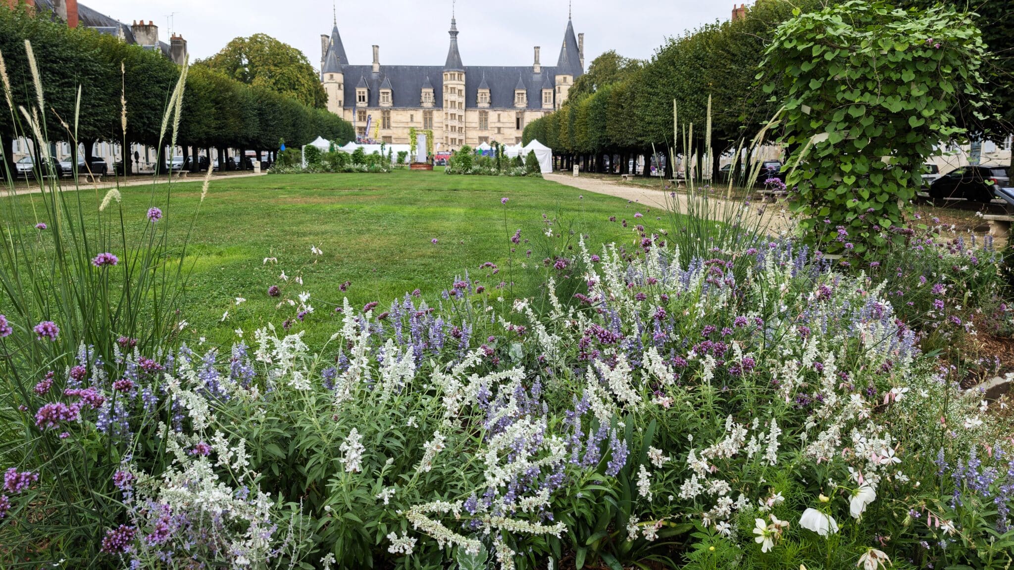 Nevers Nevers