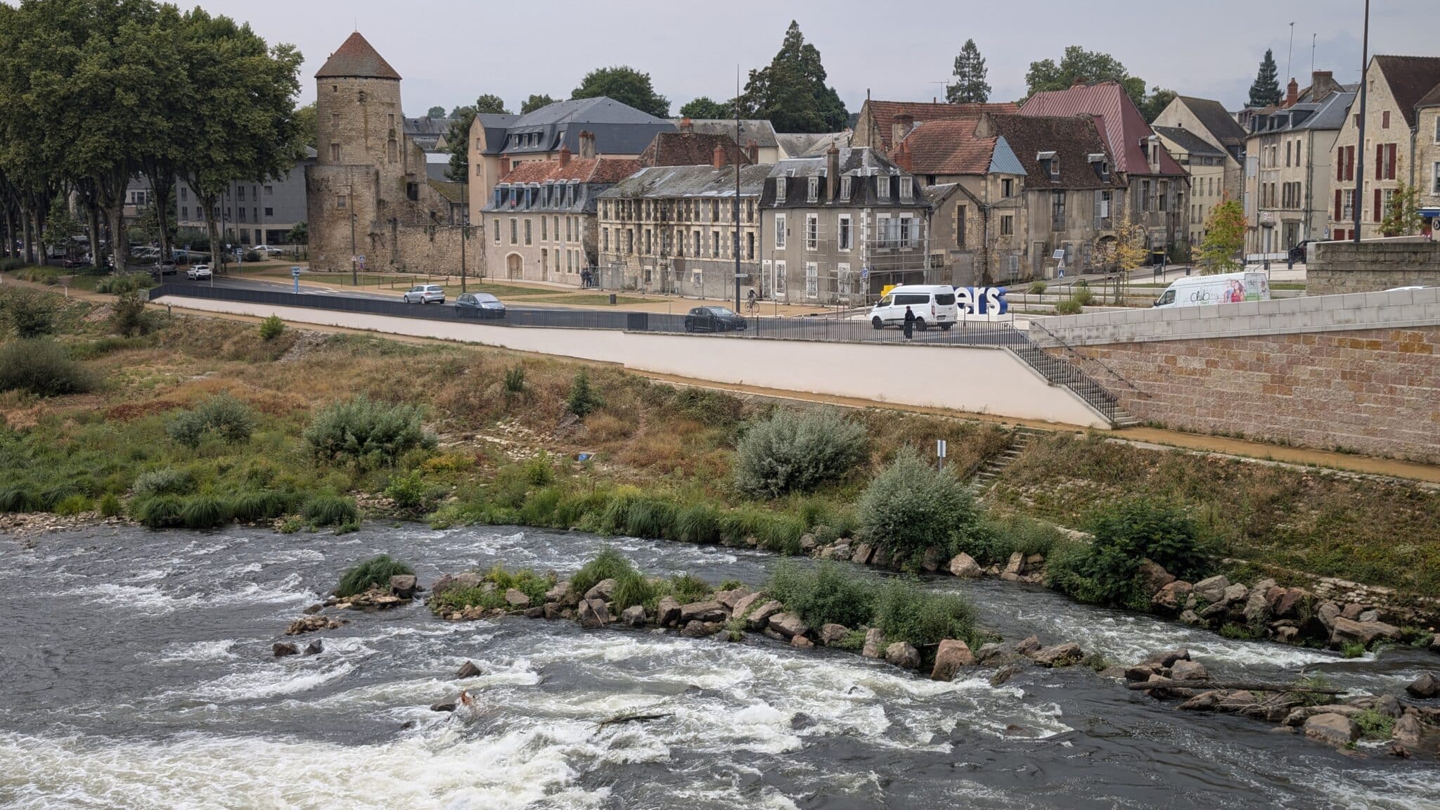 Nevers Nevers