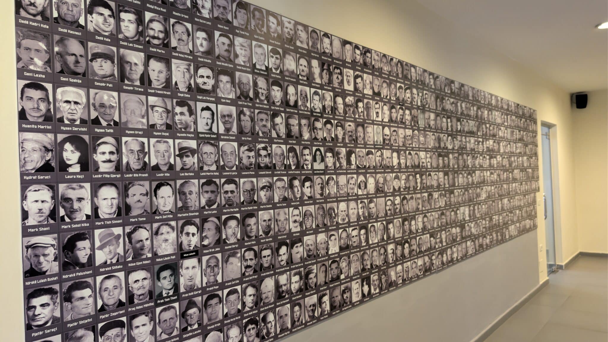 Una delle sale del museo della memoria