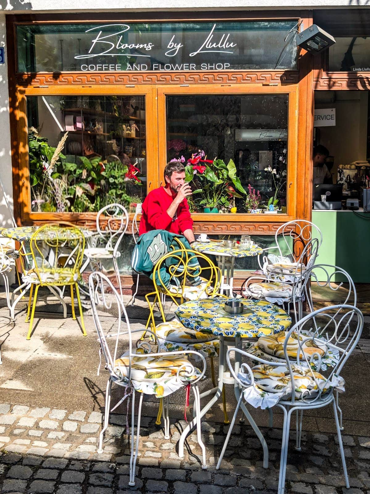 La terrazza esterna di Bloomsbyllullu